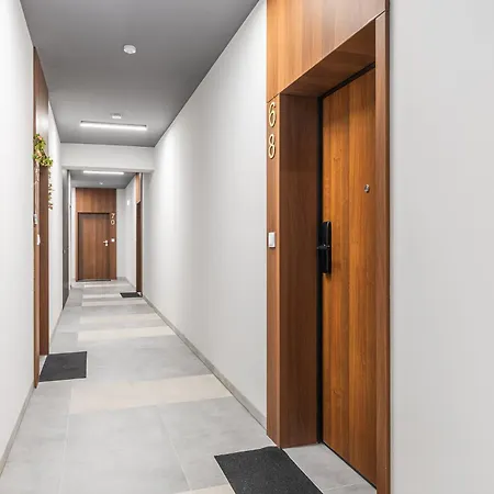 Superapart Herbu Janina 4, Wilanow, Szpital Medicover, Paley, Parking Apartment