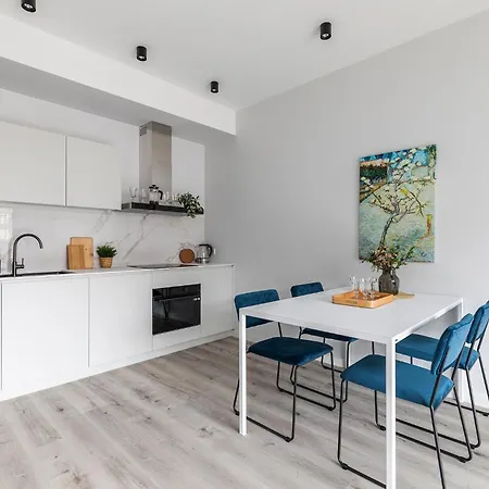 Apartament Superapart Herbu Janina 4, Wilanów, Szpital Medicover, Paley, Parking