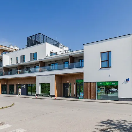 Superapart Herbu Janina 4, Wilanow, Szpital Medicover, Paley, Parking