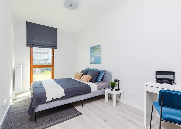 Superapart Herbu Janina 4, Wilanow, Szpital Medicover, Paley, Parking Varşova