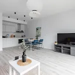 Superapart Herbu Janina 4, Wilanów, Szpital Medicover, Paley, Parking * Varsovia