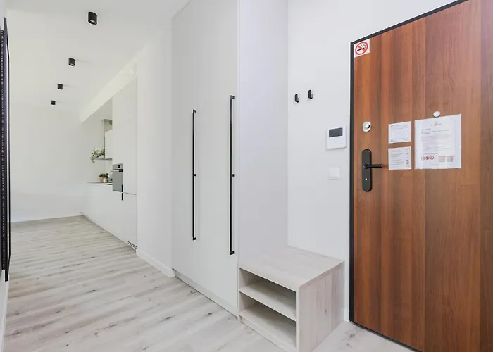 Lejlighed Superapart Herbu Janina 4, Wilanow, Szpital Medicover, Paley, Parking